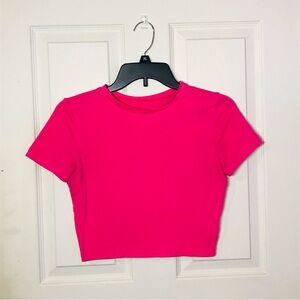 Wild Fable Womens Size Medium Hot Pink Short Sleeve Crop Top